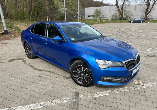 Skoda Superb cena 126500 przebieg: 24319, rok produkcji 2022 z Gdynia małe 211